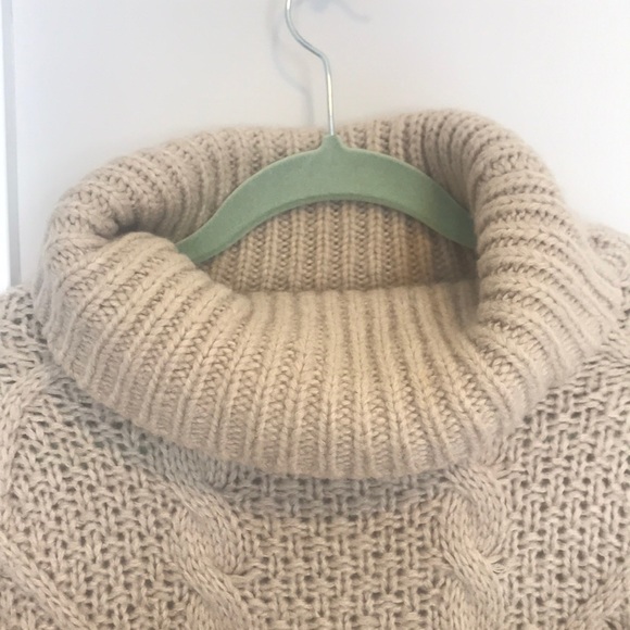 Forever 21 chunky knit turtleneck sweater - Picture 2 of 9